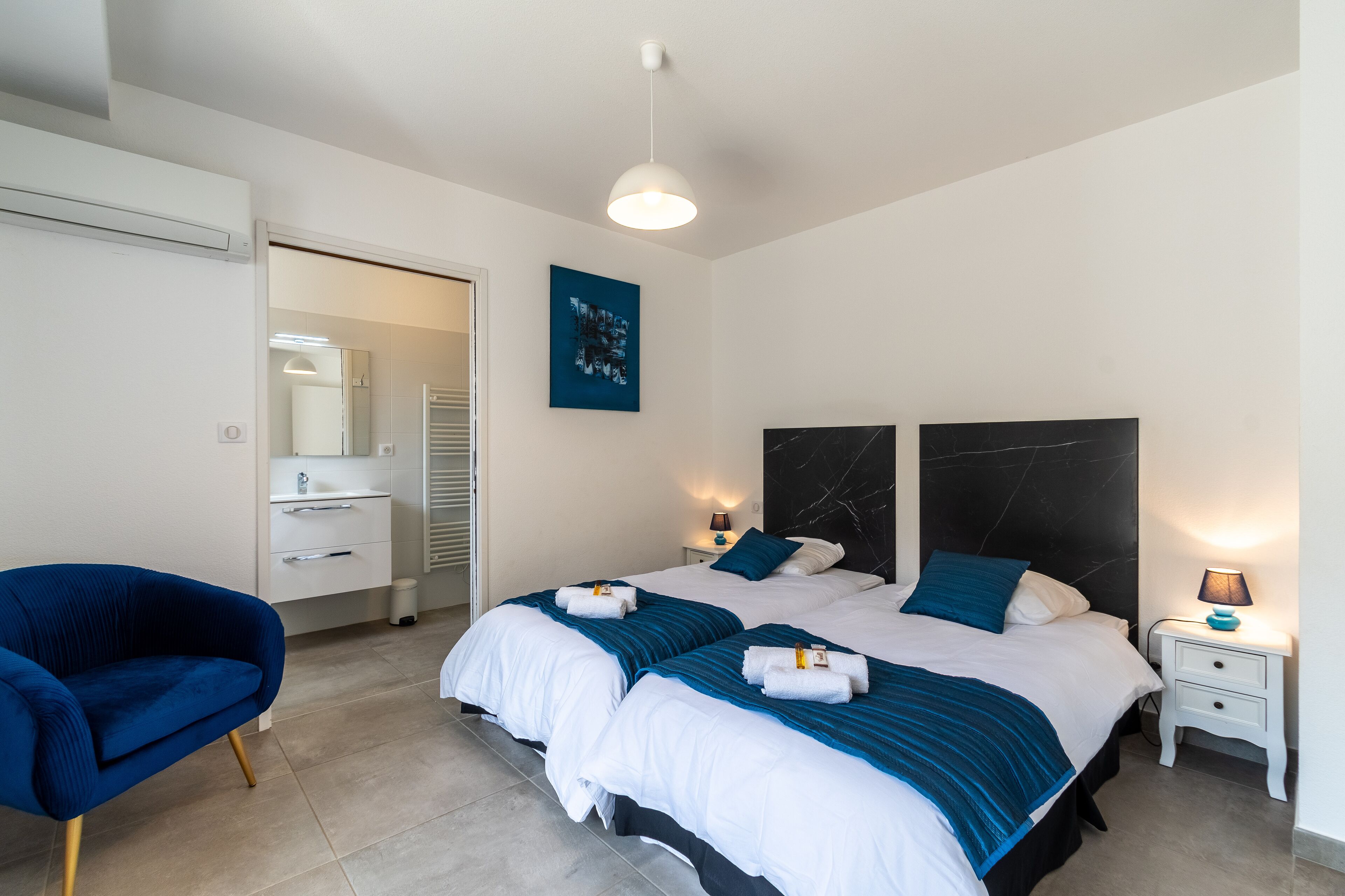 2 間睡房、熨斗/熨衫板、可攜式嬰兒床、免費 Wi-Fi