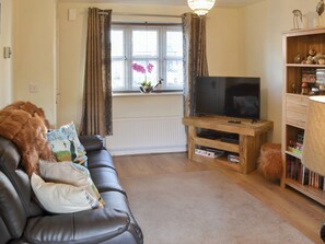 Living area - 2 bedroom accommodation in Hadston, near Amble (Hadston, near Amble)