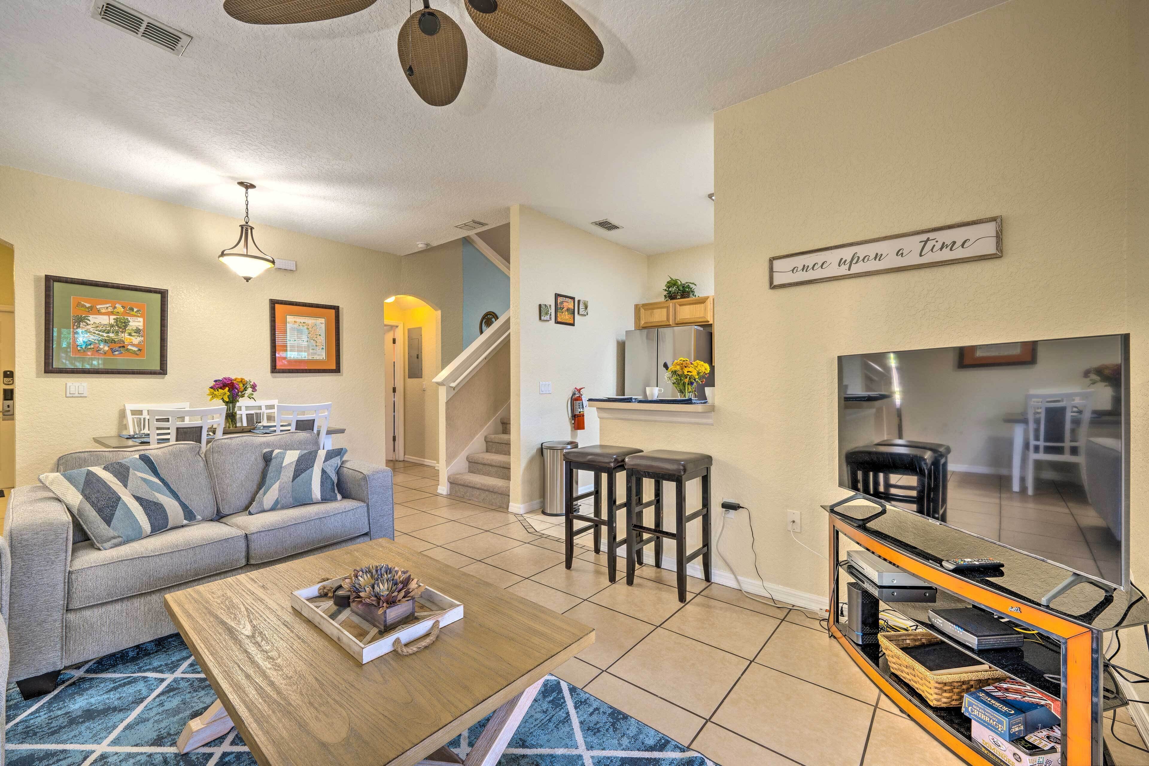 Luxe Davenport Townhome w/ Resort Amenities!