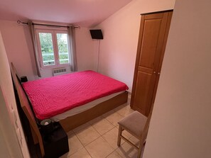 2 bedrooms, free WiFi