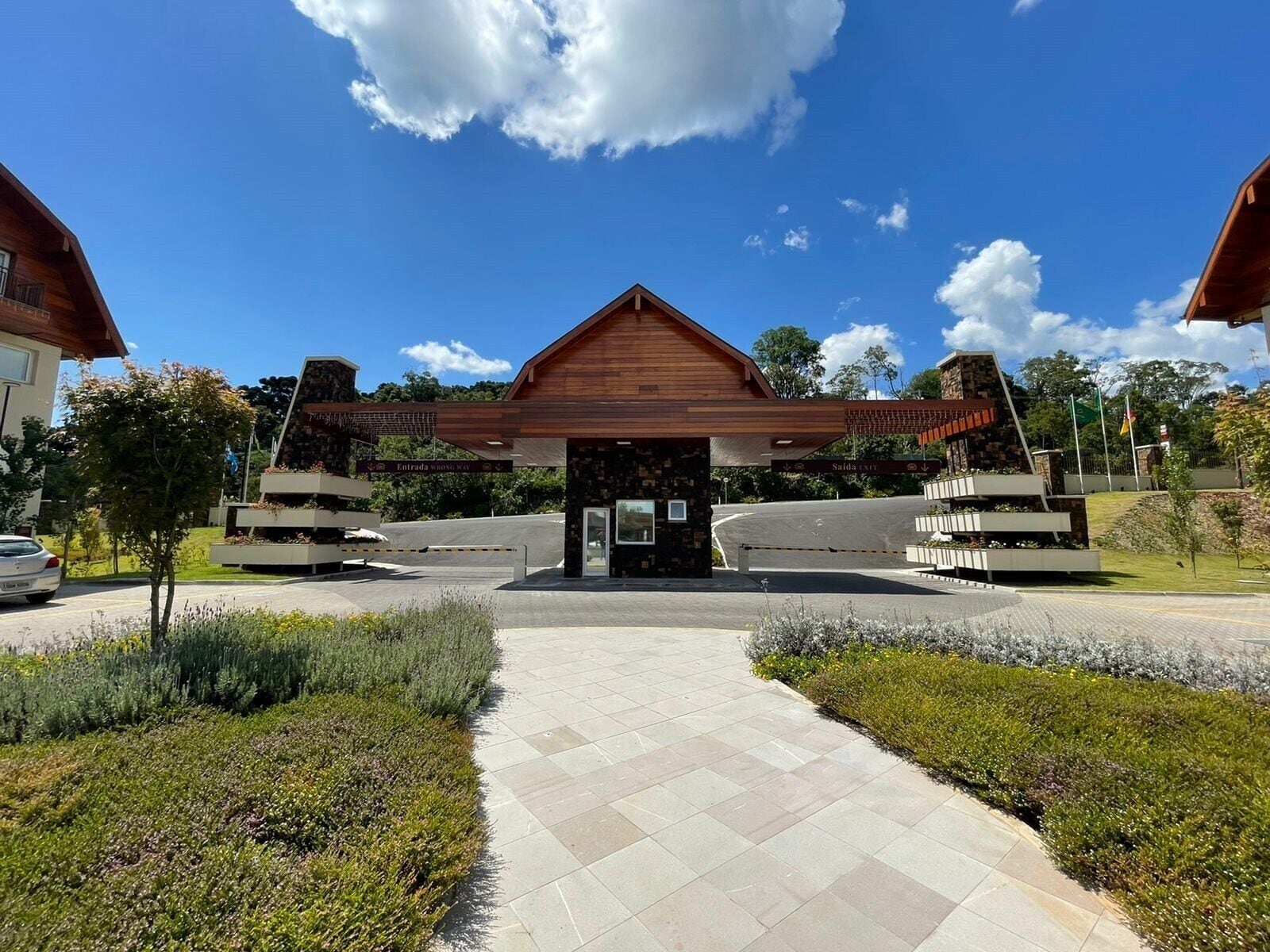 บริเวณภายนอก