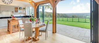 2 bedroom accommodation in Horsham