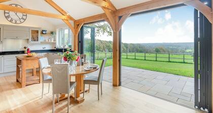 2 bedroom accommodation in Horsham