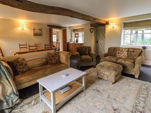 Mökki | Oleskelualue