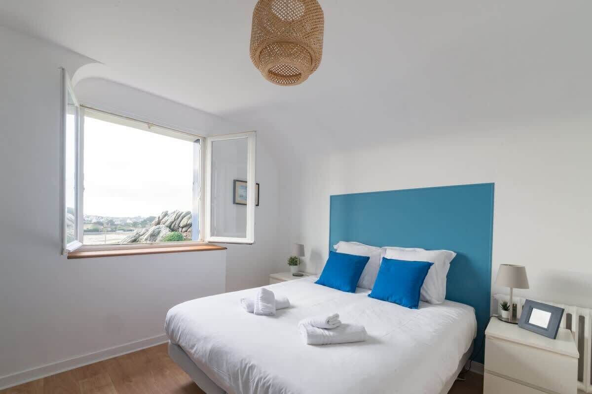 4 chambres, fer et planche à repasser, Wi-Fi gratuit, draps fournis