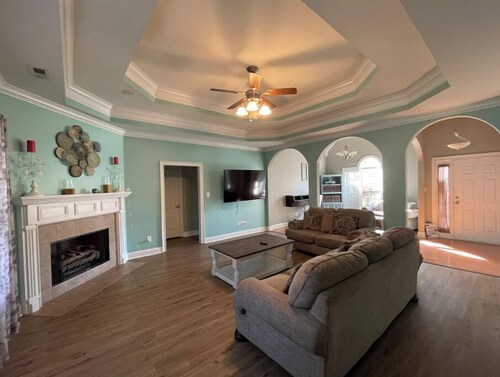 Corporate Leasing HSV/Harvest/Madison 4BR home.