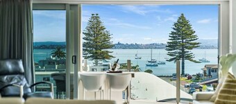 Luxury Mount Apartment With Views