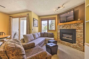 TV, fireplace, DVD player, offices