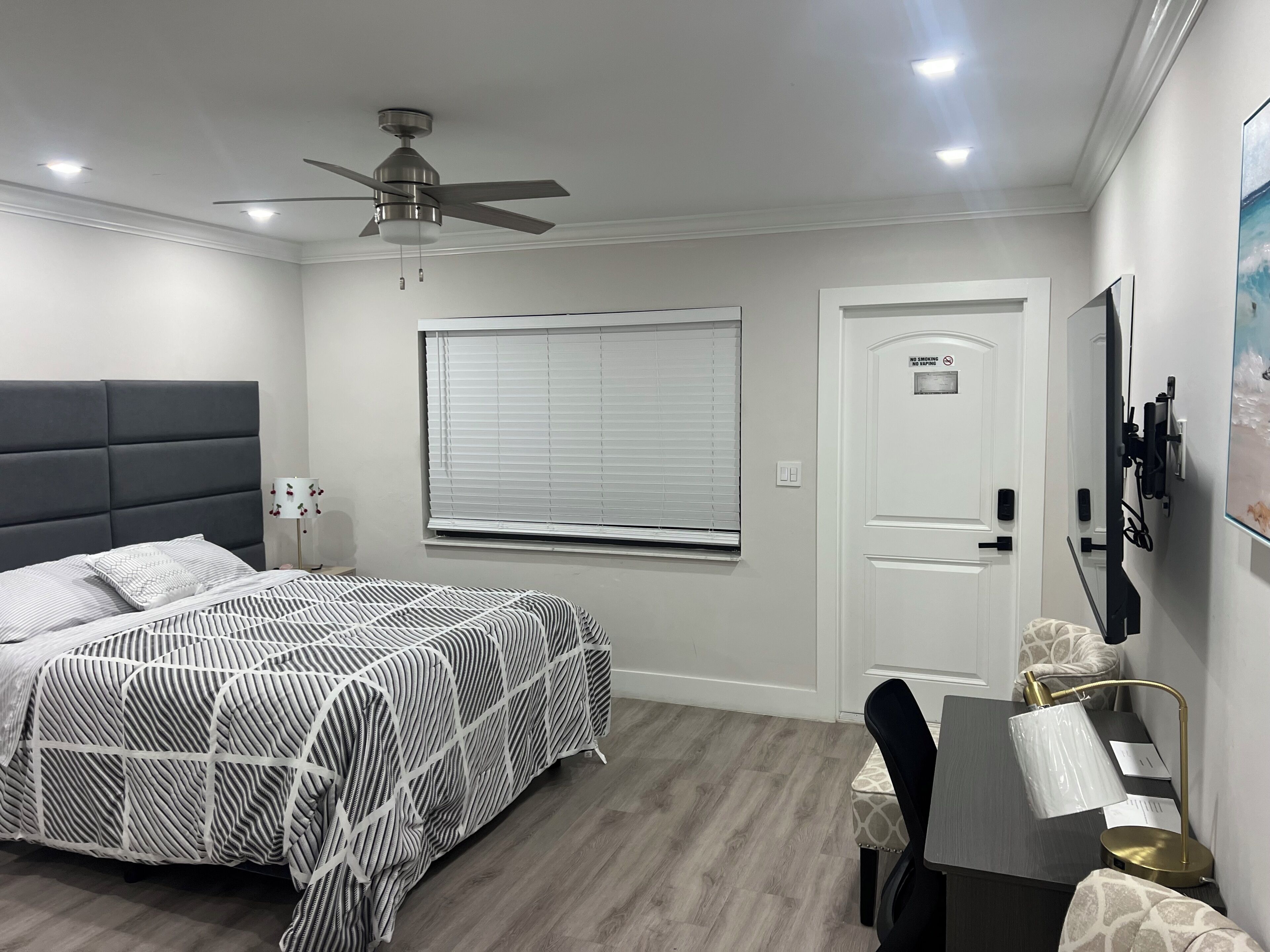 Premium Studio Suite | Premium bedding, down comforters, free minibar, individually decorated