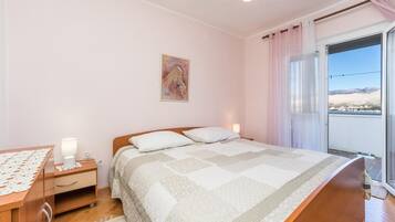 3 habitaciones, cuna de viaje, wifi gratis y ropa de cama