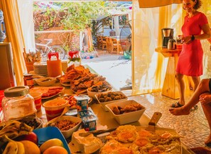 تناول الطعام