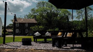 Cottage | Outdoor dining