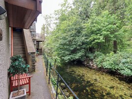 Cottage | Property grounds