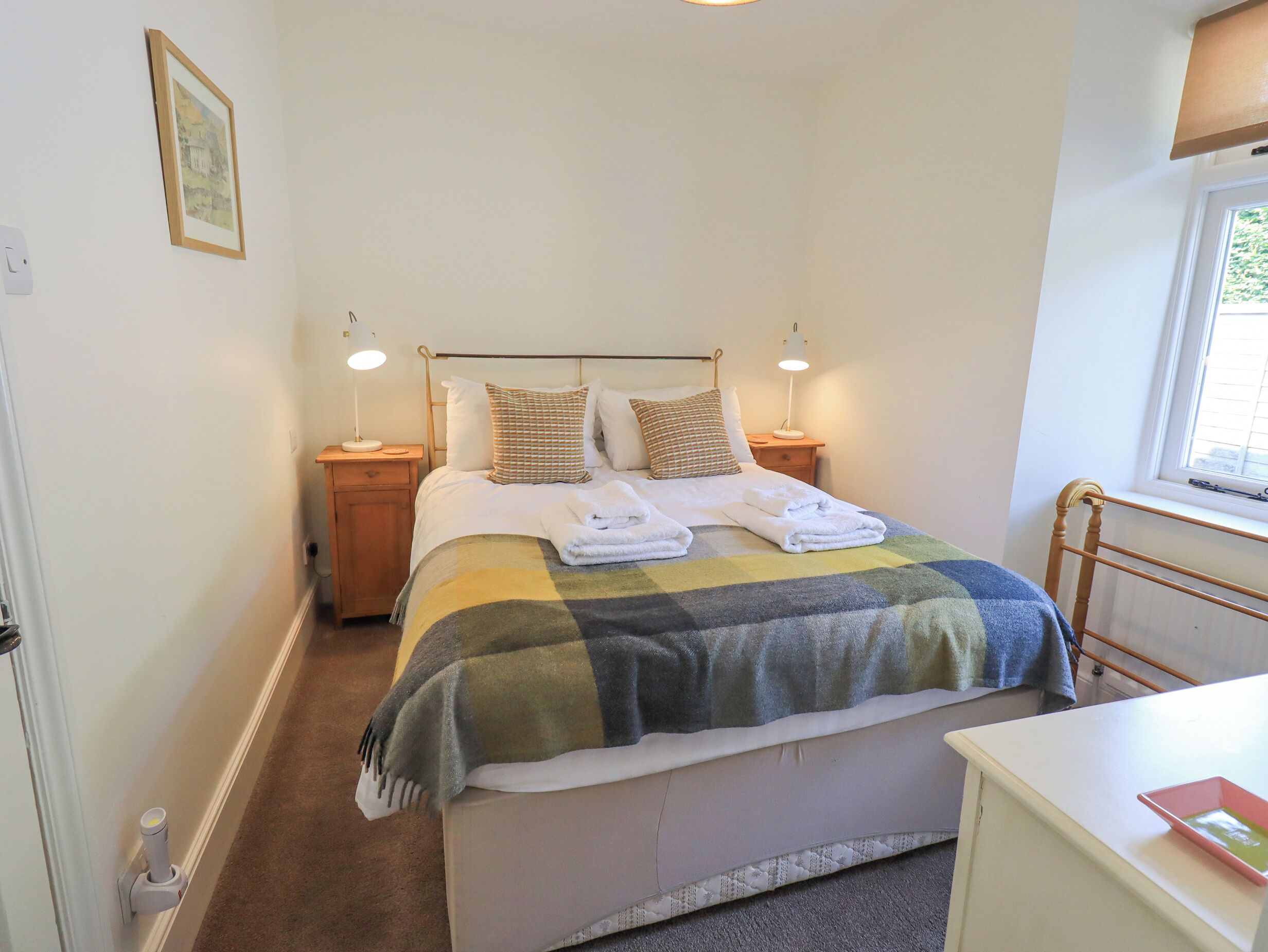 3 عدّة غرف نوم وبديكورات فريدة لكل غرفة وطراز فريد لكل وحدة