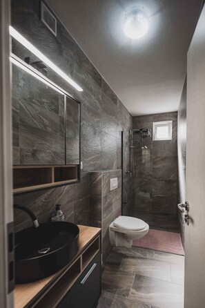 Een douche, een haardroger