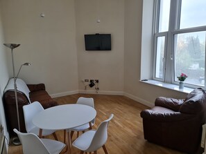 Apartment | Dining
