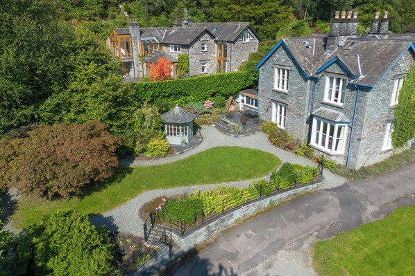 Cottage | Exterior - Stepping Stones House (Ambleside)