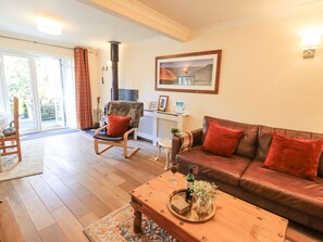 Cottage | Living area | DVD player