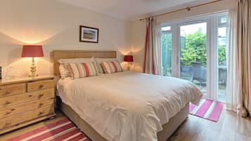 1 bedroom, individually decorated, individually furnished, free WiFi