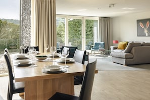 Cottage | Dining