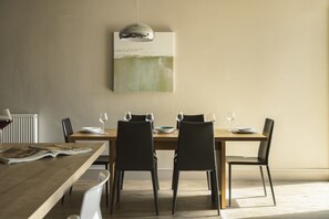 Cottage | Dining