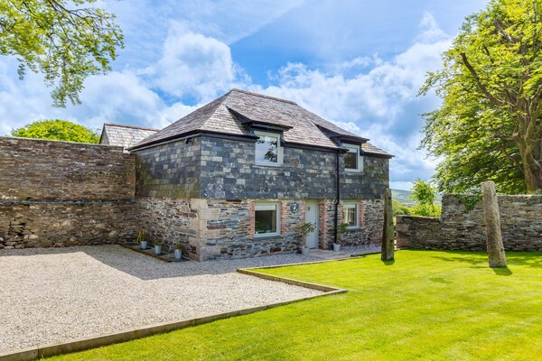 Goose Cottage - Within The Helland Barton Farm Collection - Cornwall