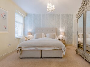 4 bedrooms, individually decorated, individually furnished, free WiFi - Oak House (Keswick)