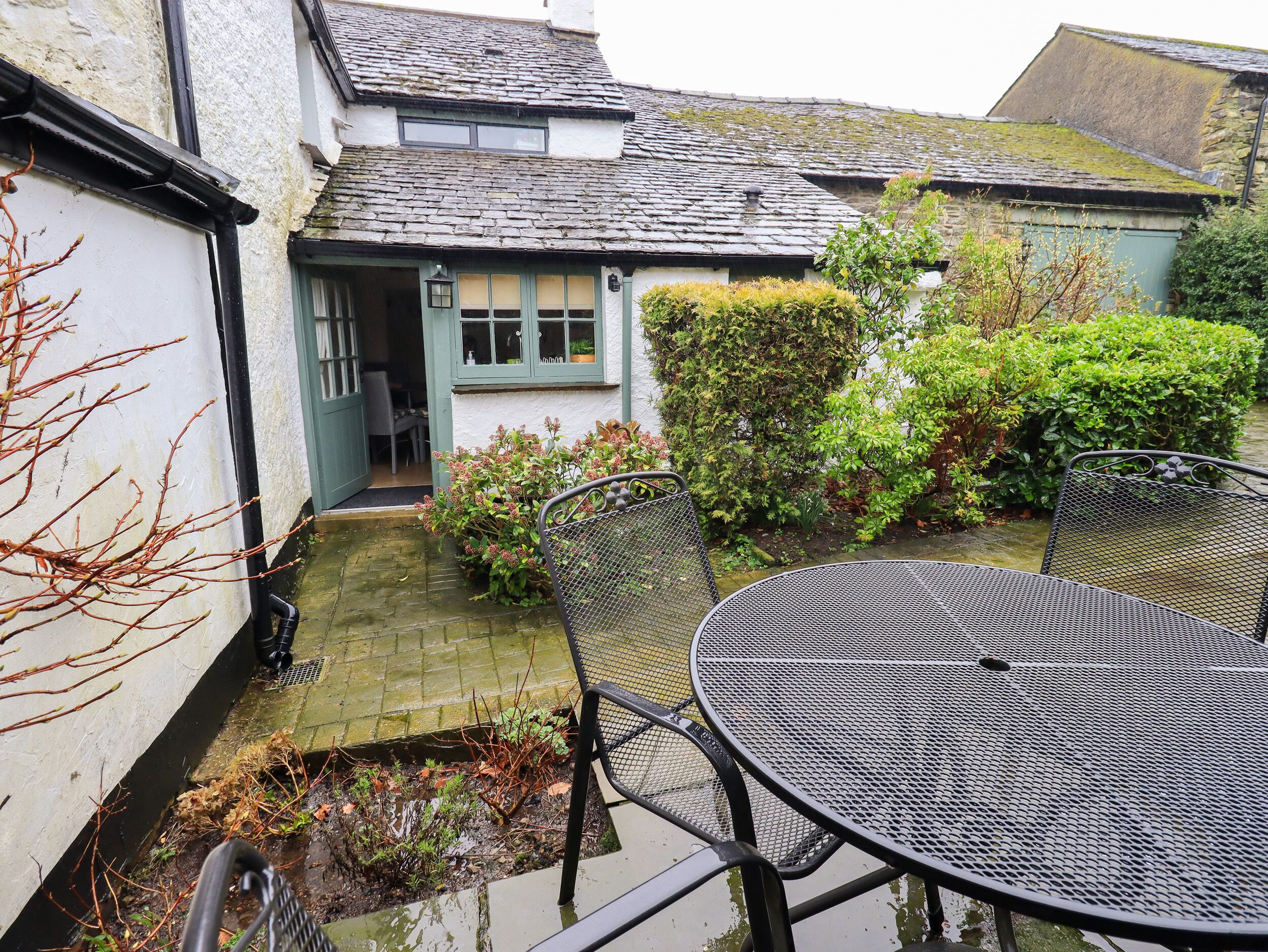 Cottage | Property grounds