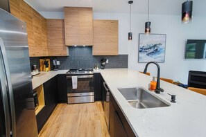 Apartment (3 Bedrooms) | Private kitchen