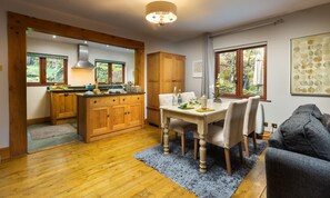 Dining - Brooklands (Ambleside)