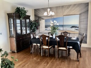 Dining - 2500 sq house in springbank hill BL 261818 (Calgary)