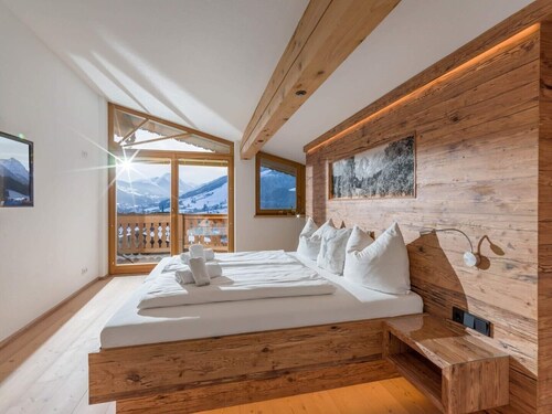 Luxury chalet 330 m² - Sauna, jacuzzi & mountain view for up to 14 people