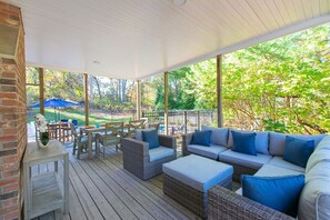 Outdoor dining - In-Ground Plunge Pool Dog Friendly! (Brewster)