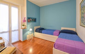 2 dormitorios, tabla de planchar con plancha, wifi gratis y ropa de cama
