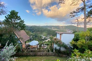 Bungalow Deluxe, 2 habitaciones, vista a la montaña | Terraza o patio