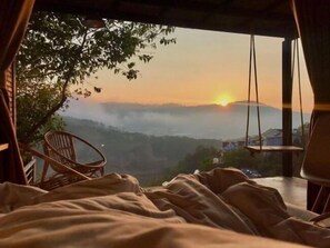 Deluxe Double Room, Non Smoking, Mountain View | Minibar, individually furnished, desk, blackout drapes