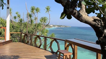 Privatstrand, weißer Sandstrand