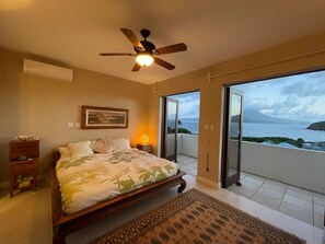 4 bedrooms, in-room safe, desk, iron/ironing board