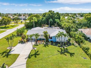 المنطقة المحيطة بالمنشأة