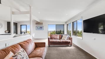 TV, DVD player, offices