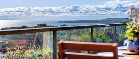 تناول الطعام بالخارج