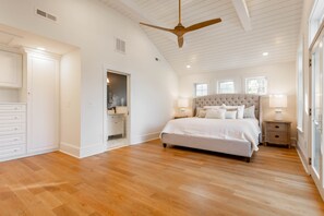 5 Schlafzimmer, Bügeleisen/Bügelbrett, kostenloses WLAN