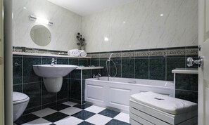 Bathroom - Merewood Lodge (Windermere)