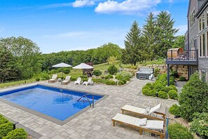 A heated pool - Tower House- Heated Pool + Cedar Sauna + Hot Tub (Galena)