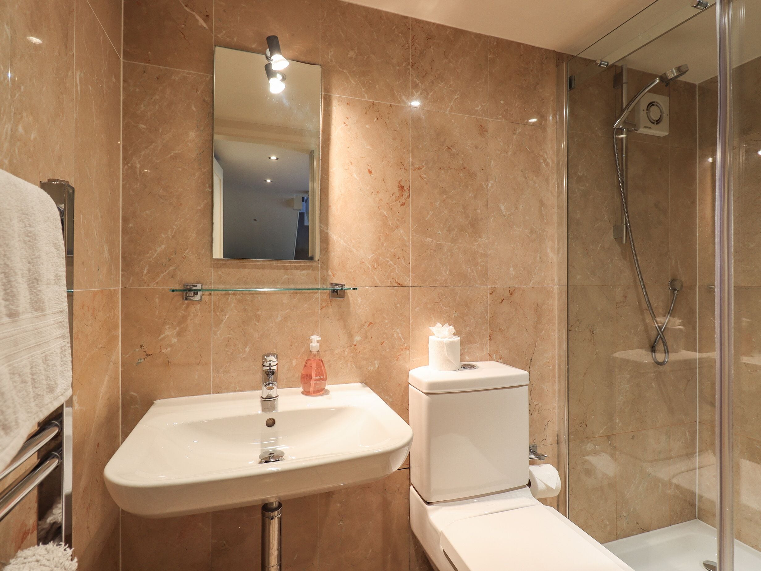 Cottage | Bathroom | Shower