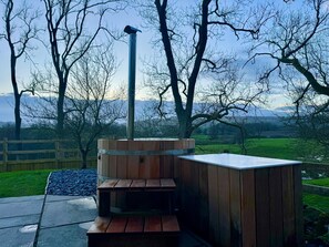 Property grounds - Dove Tail Barn (Kendal)