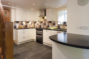 冰箱、洗碗机、厨具/餐具