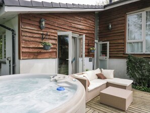 Cottage | Terrace/patio - Lake Lodge (Windermere)