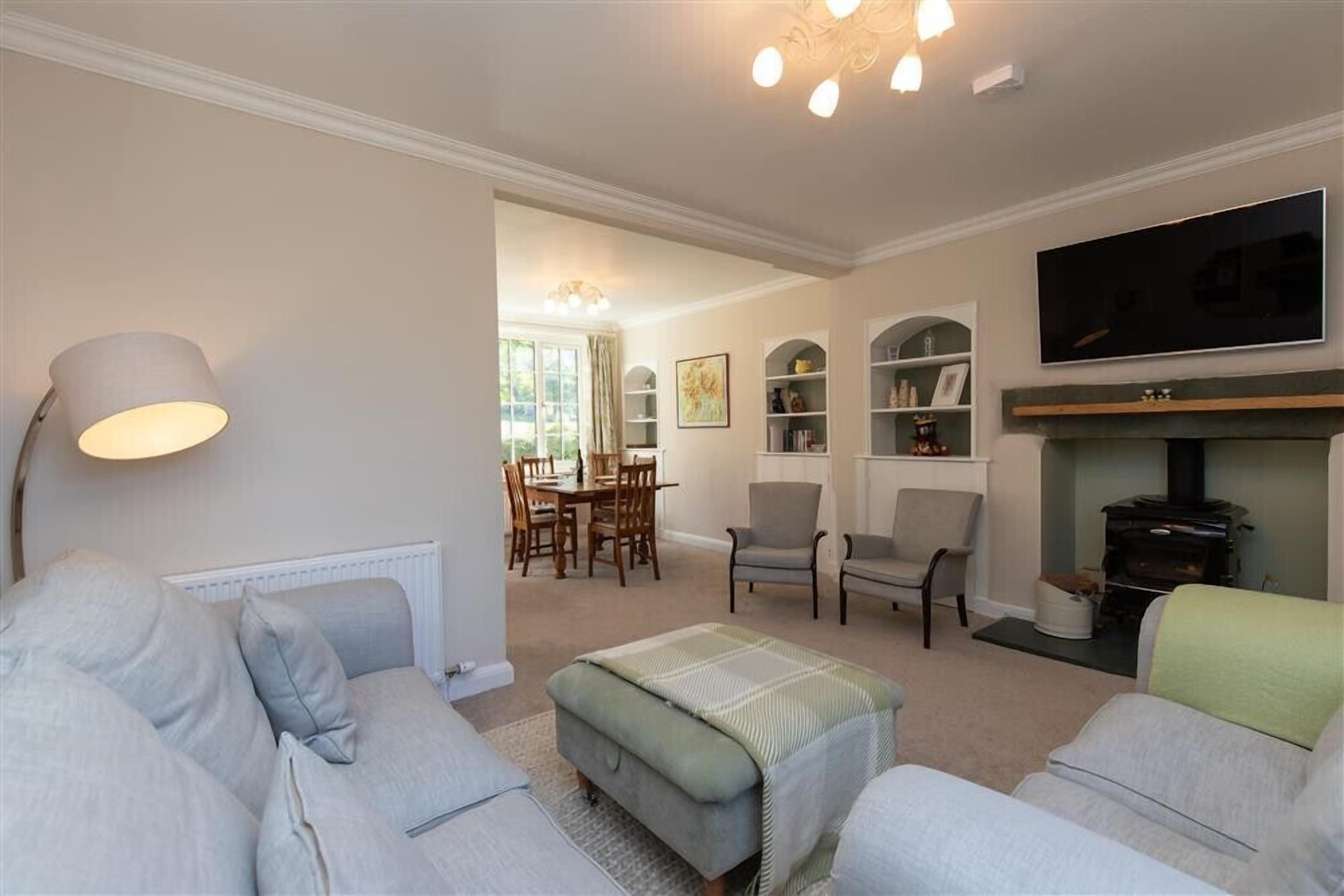 3 عدّة غرف نوم وبديكورات فريدة لكل غرفة وطراز فريد لكل وحدة