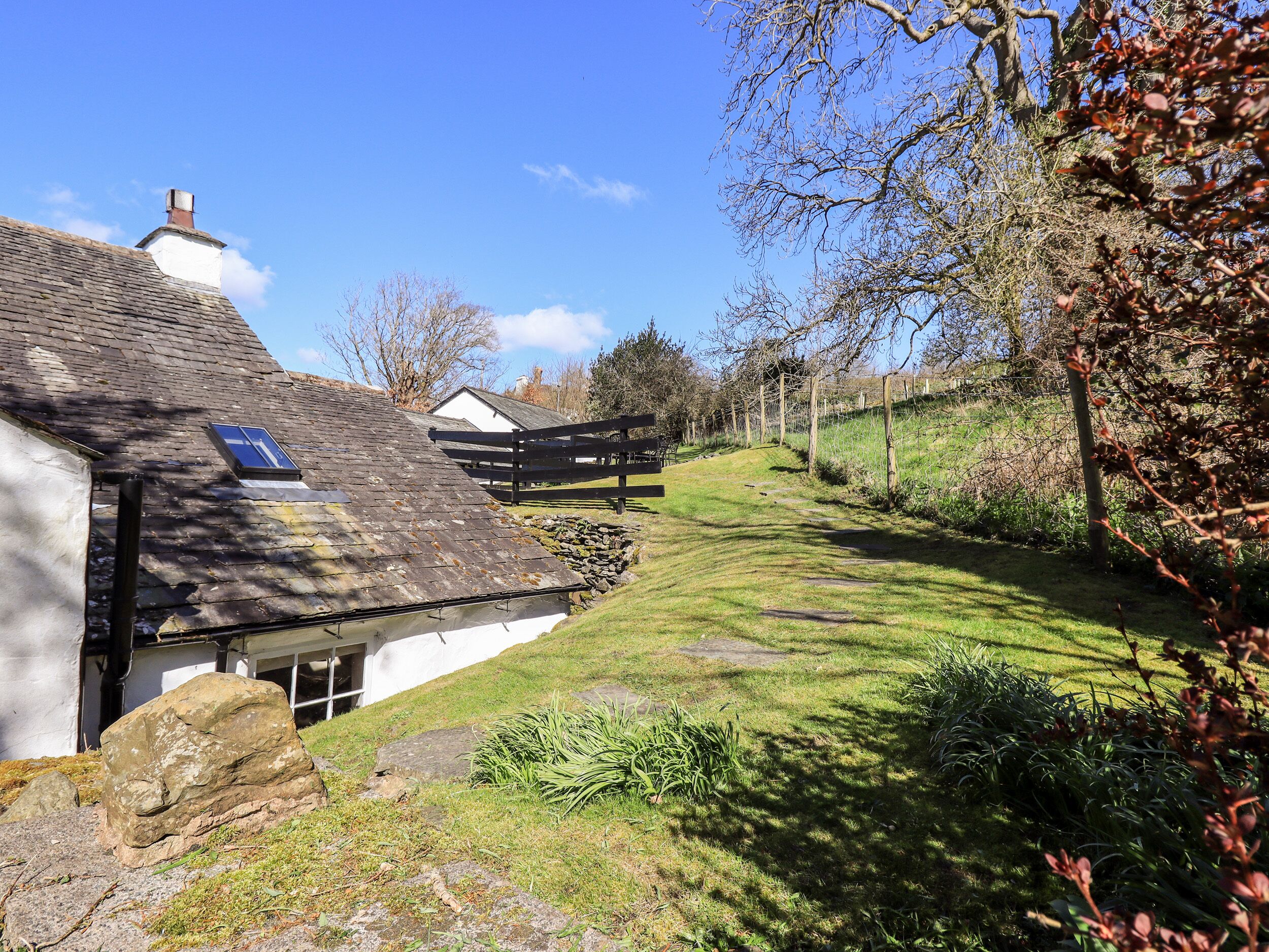 Cottage | Property grounds